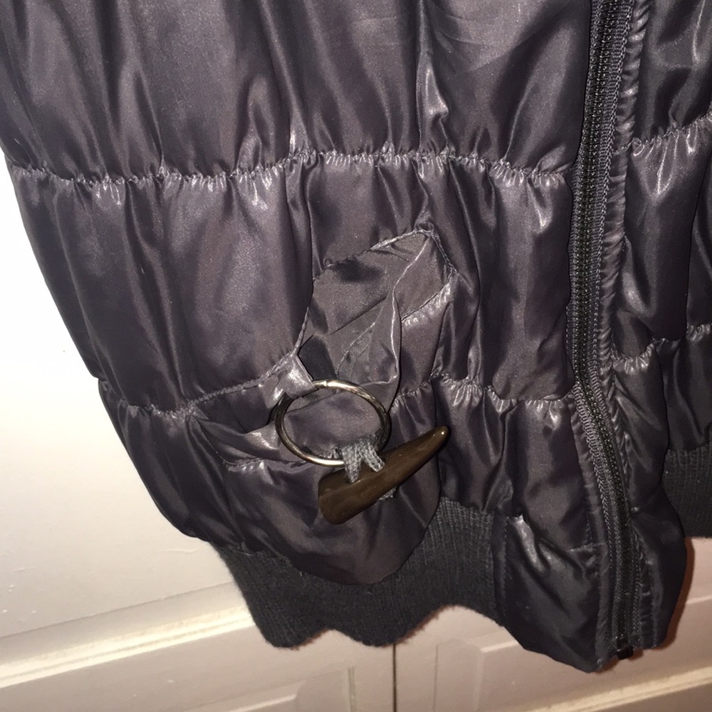 Puffer Vest - Picture 4 of 4